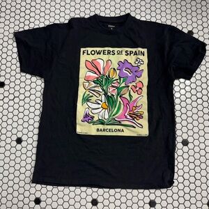 Brisco brands Black T-Shirt with Floral Graphic size XL